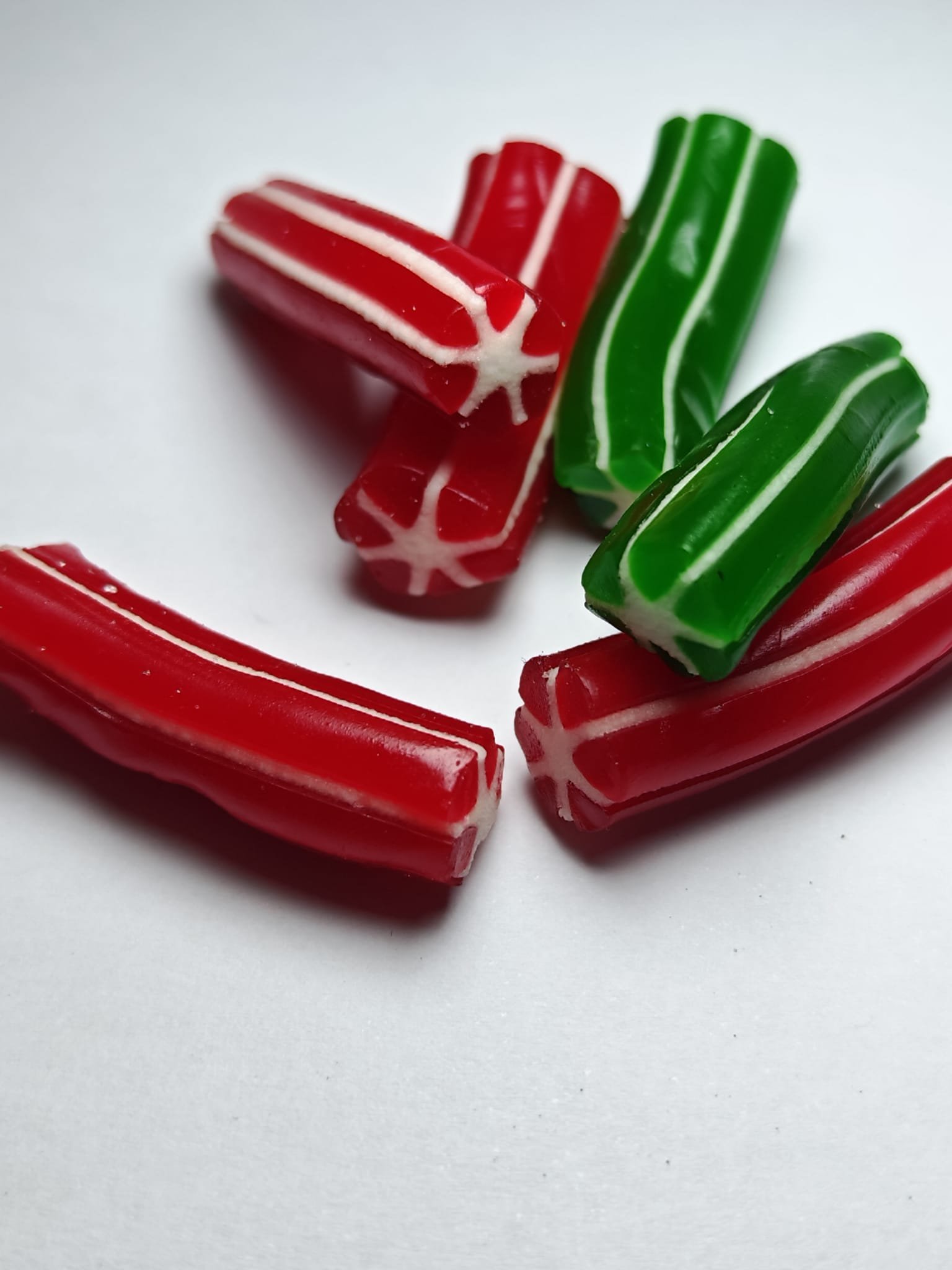 Kingsway Red & Green Poles